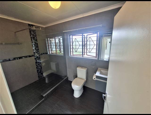 3 BEDROOM TOWNHOUSE TO LET IN PAULSHOF